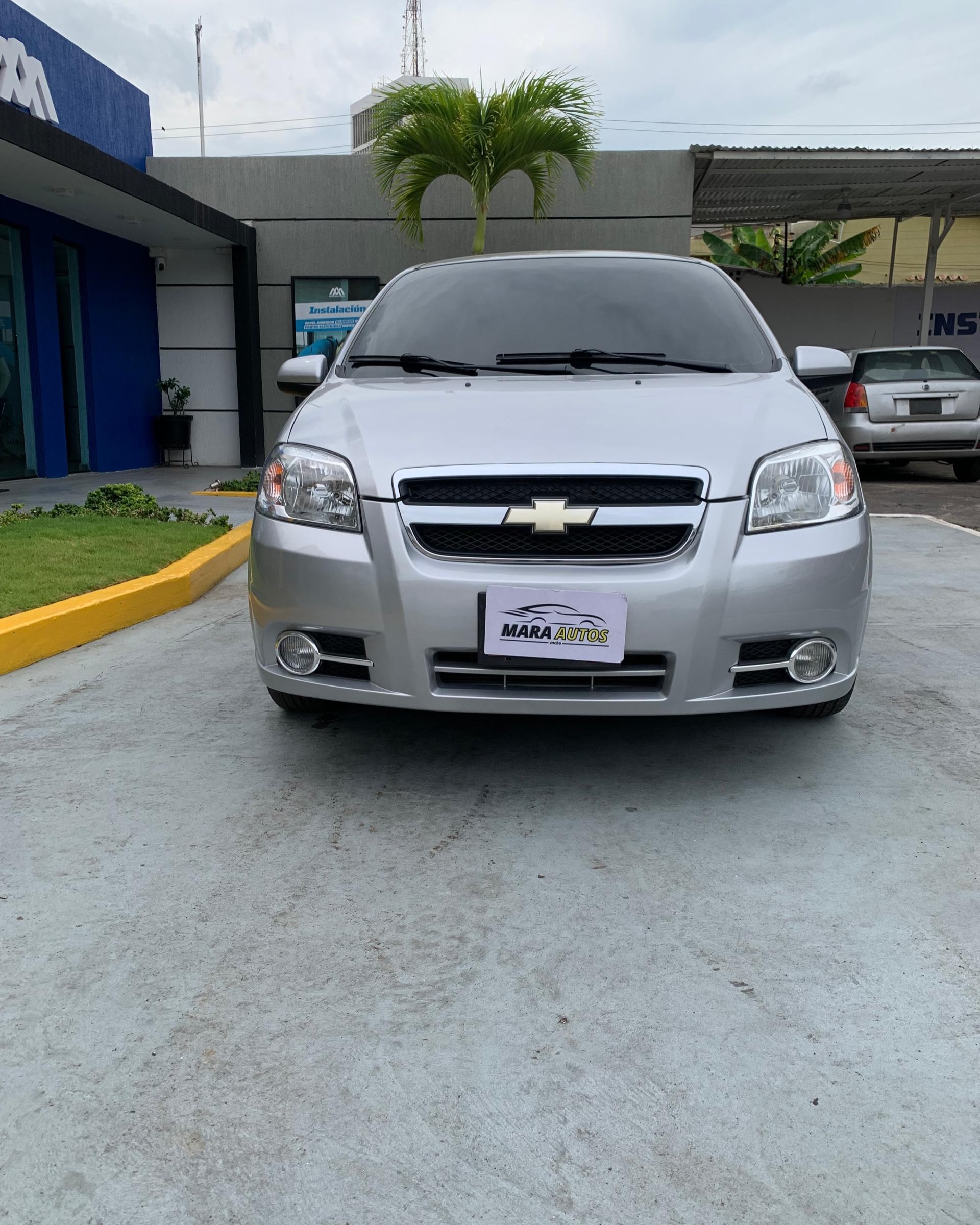 Chevrolet Aveo 2013 Dueños 2-1