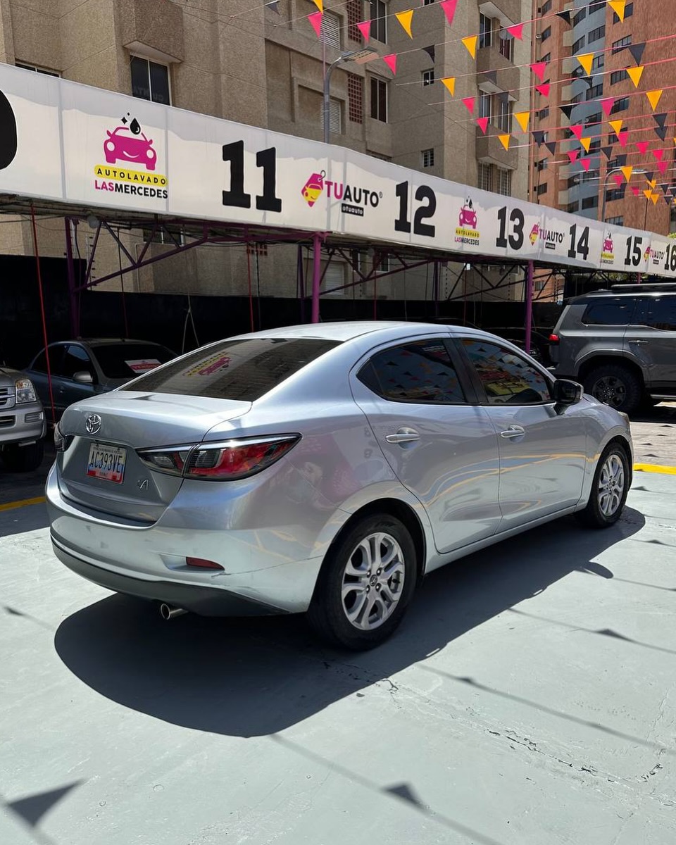 Toyota Yaris iA