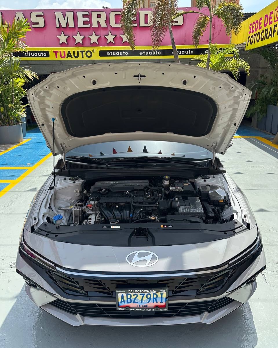 Hyundai Elantra 2.0