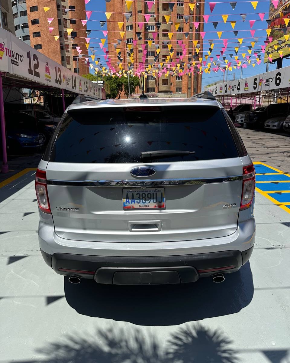 Privado: Ford, Explorer LIMITED