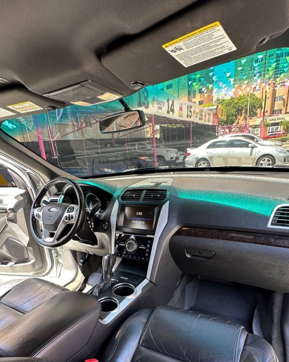 Privado: Ford, Explorer LIMITED
