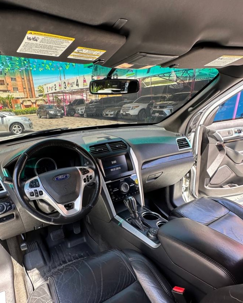 Privado: Ford, Explorer LIMITED