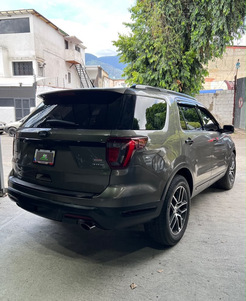 Ford Explorer Edition Sport 4WD 2019