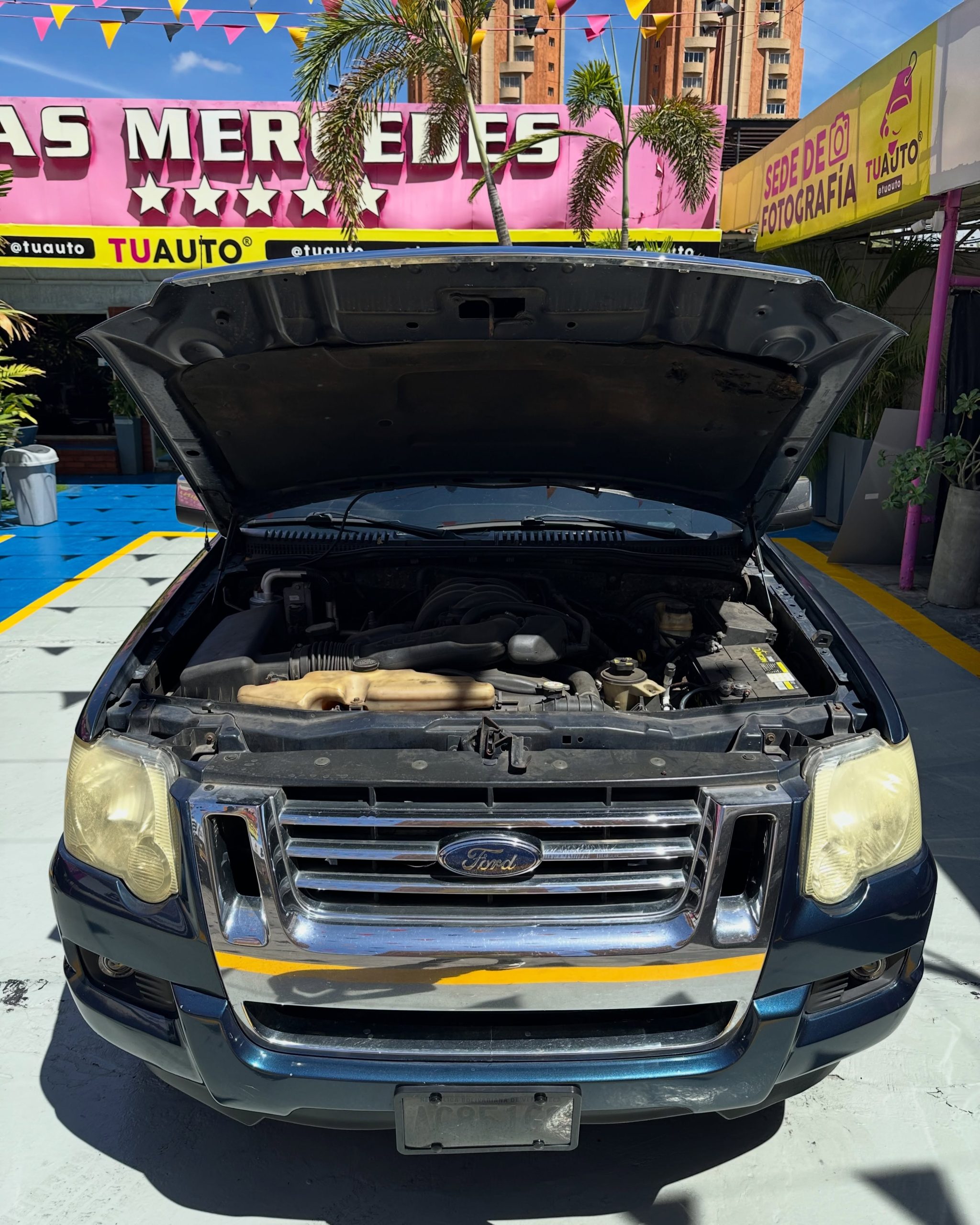 Ford Explorer Limited 2011