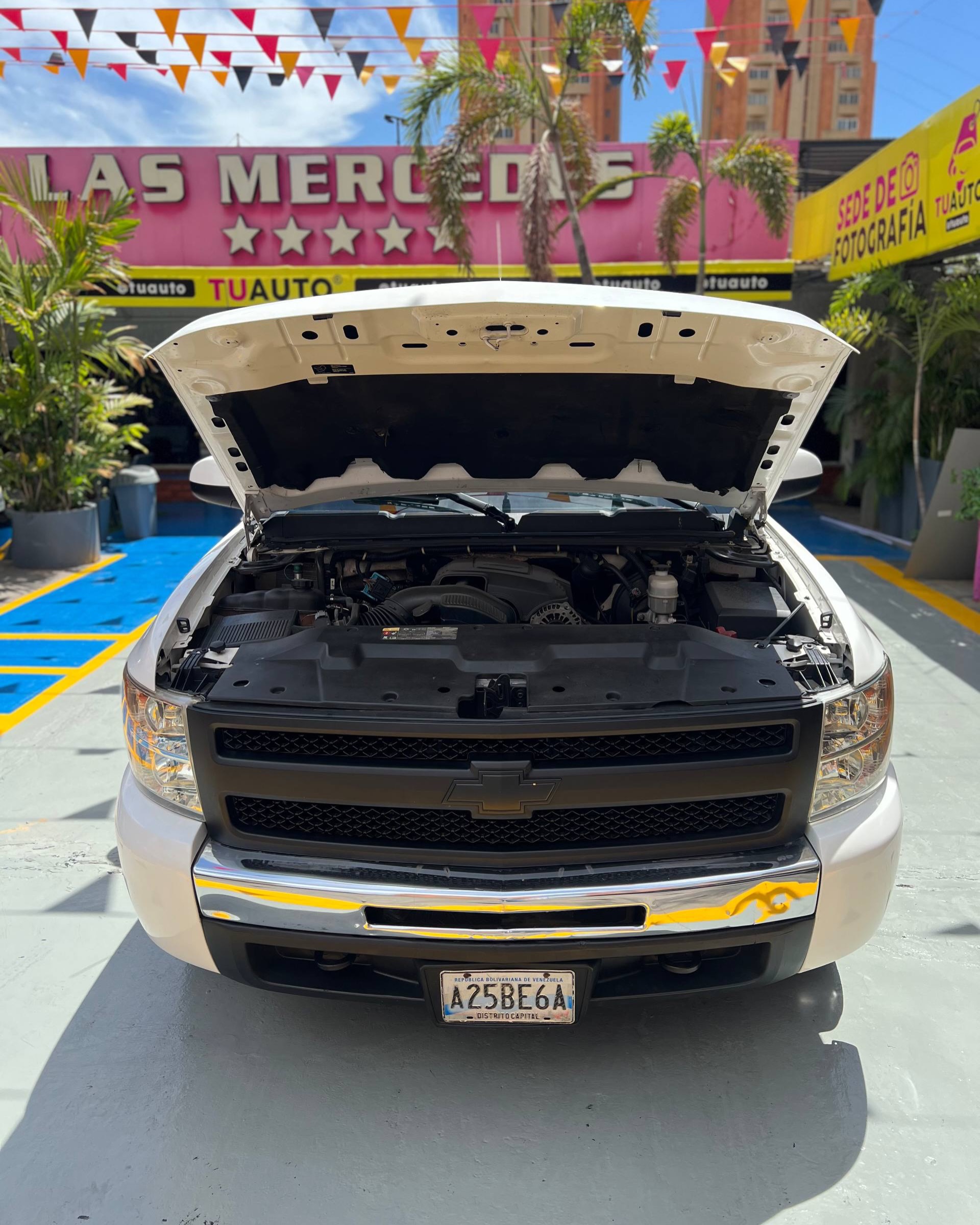 Chevrolet Silverado Ls 2013 Tapicería y pintura bien