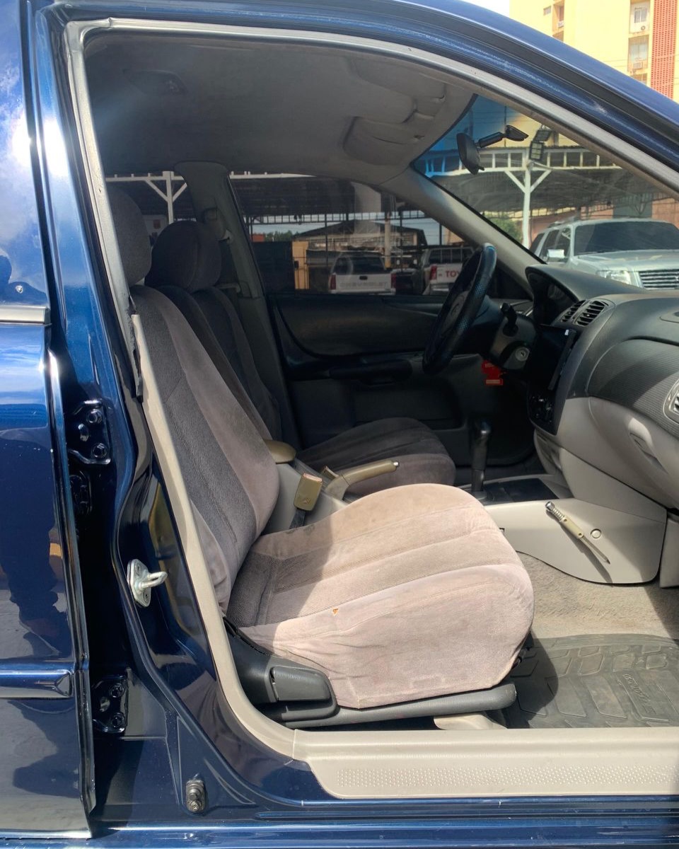 Mazda Allegro 2004