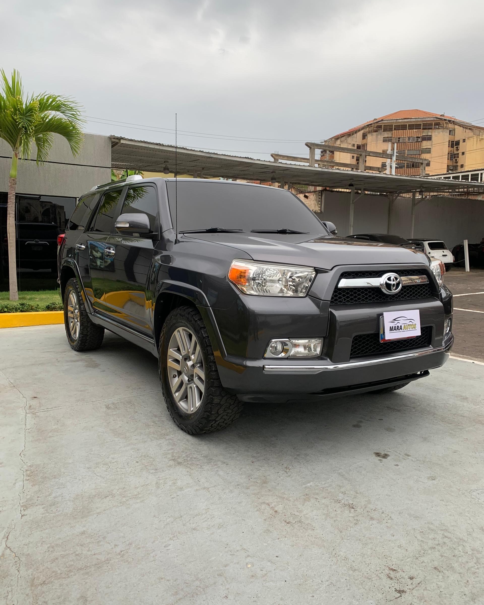 Toyota 4Runner Limited 2012