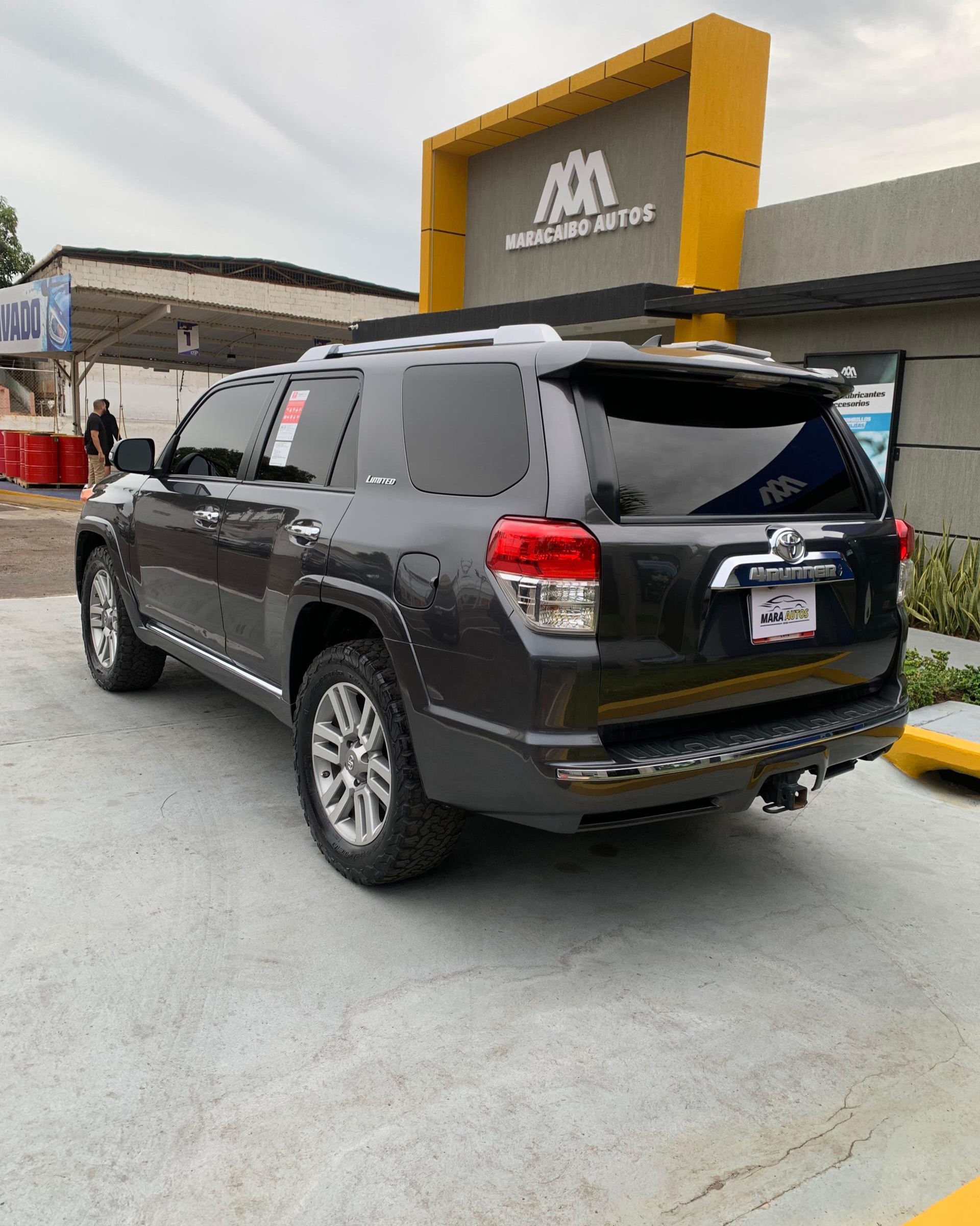 Toyota 4Runner Limited 2012