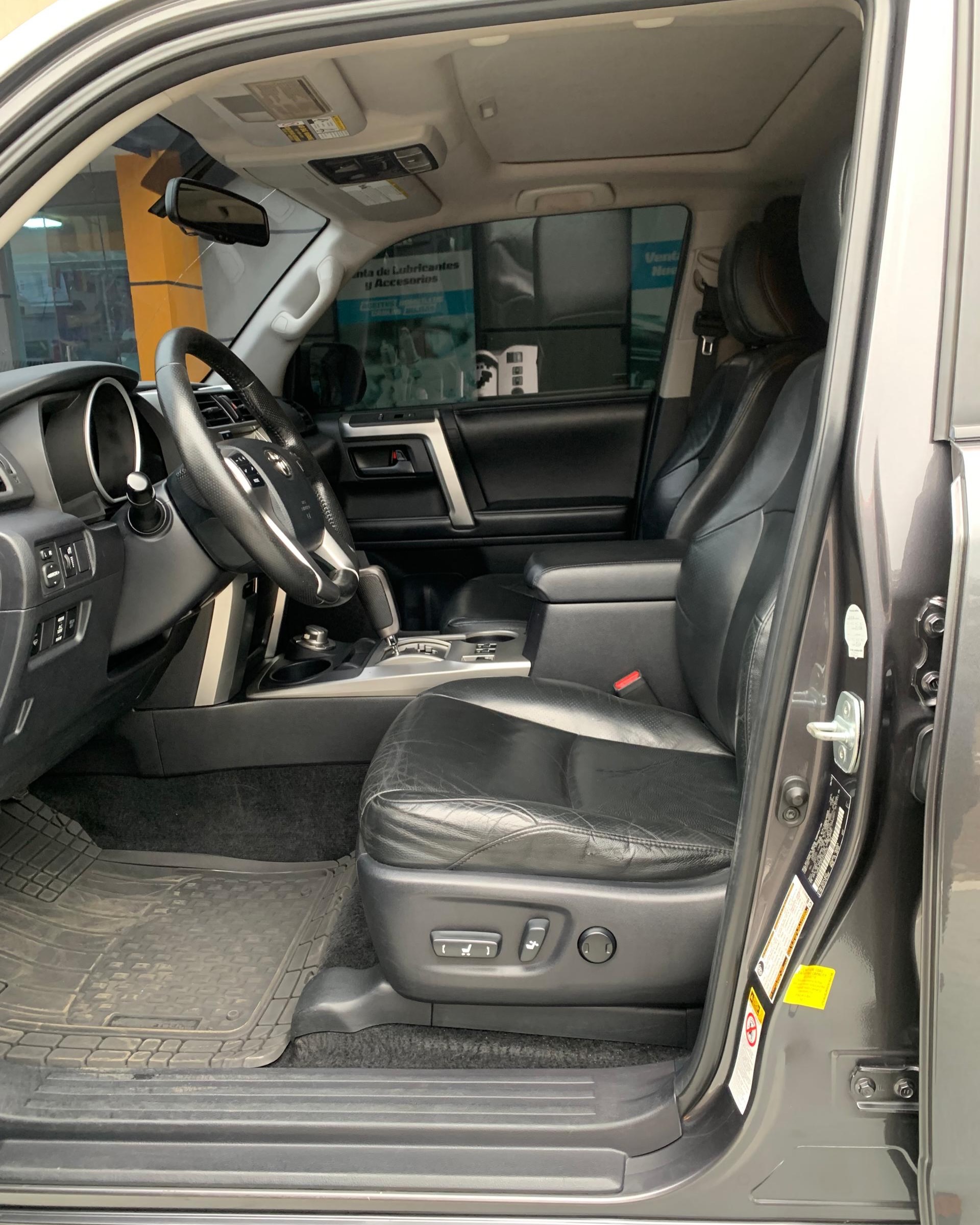 Toyota 4Runner Limited 2012