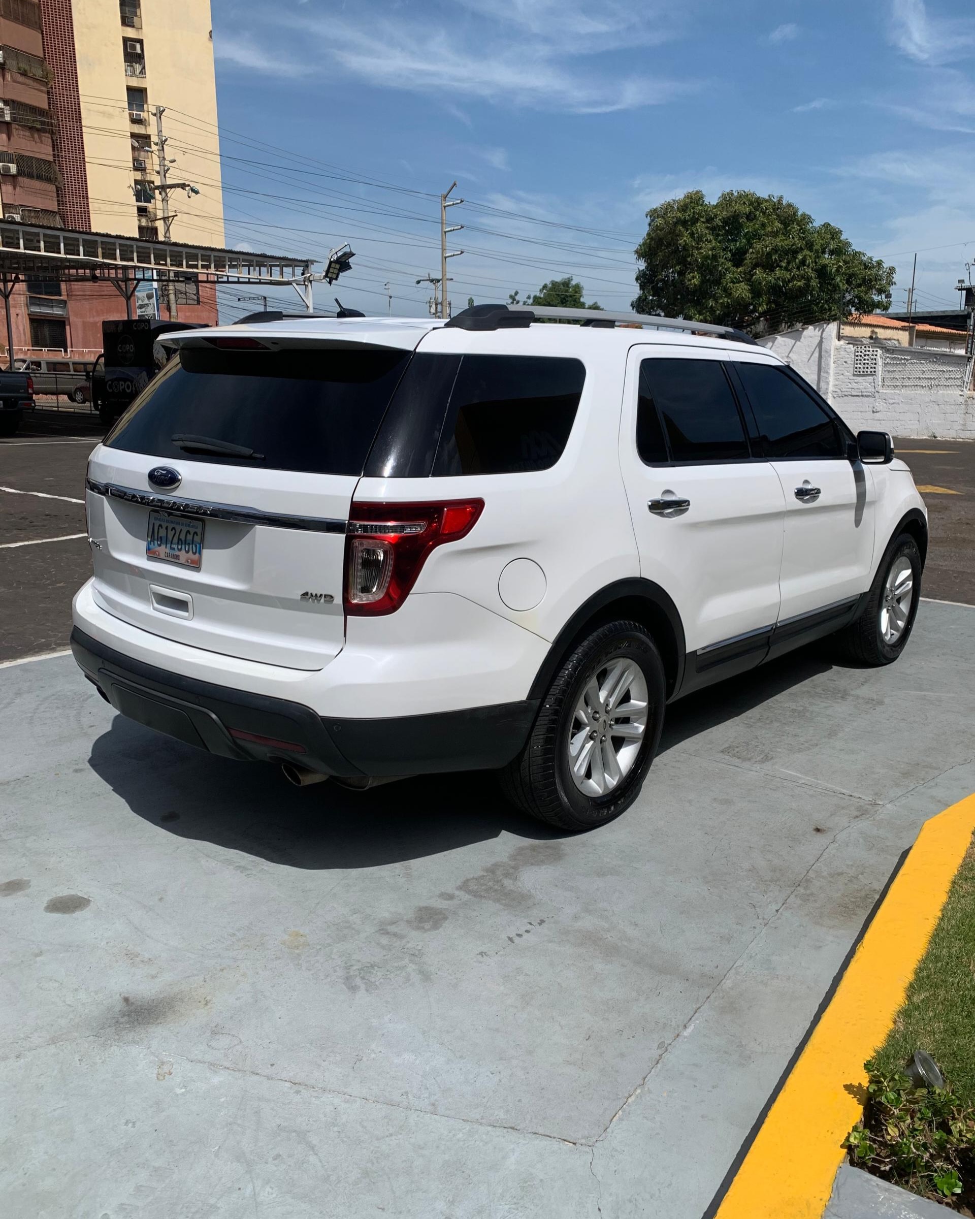 Ford Explorer Limited 2014 140 Mill km