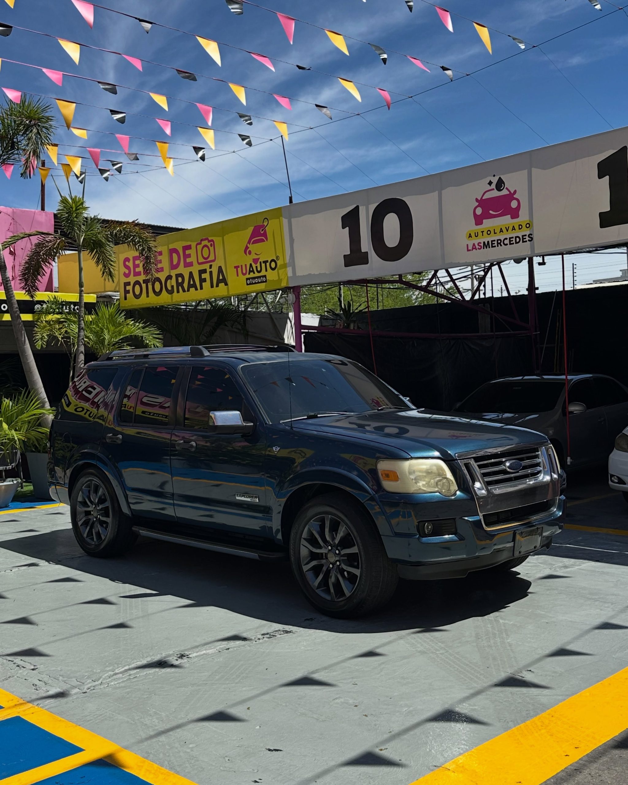 Ford Explorer Limited 2011