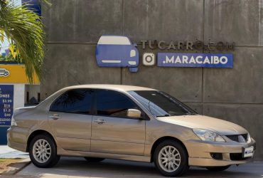 MITSUBISHI TOURING 2.0 2011