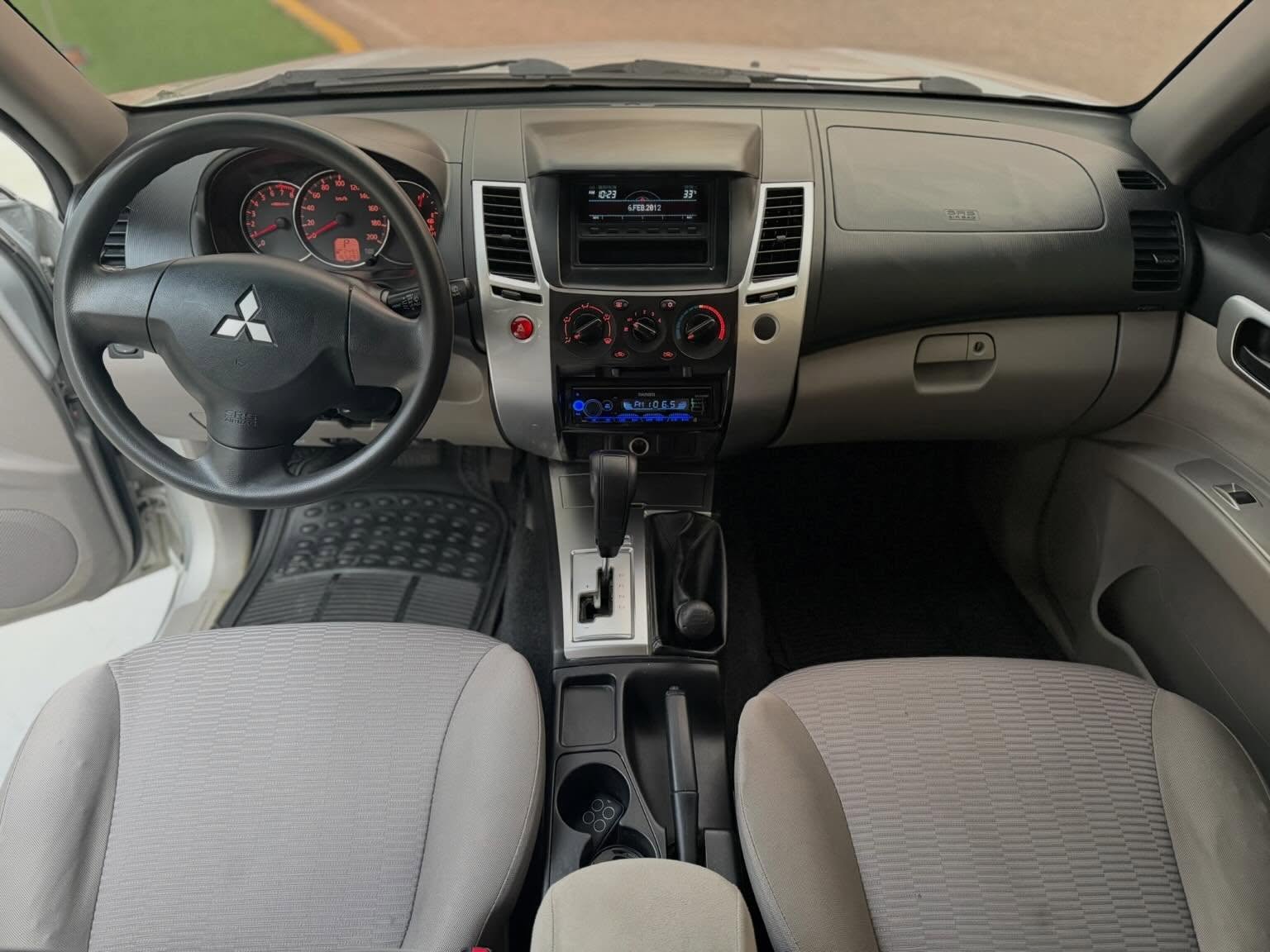 Mitsubishi Montero 2015