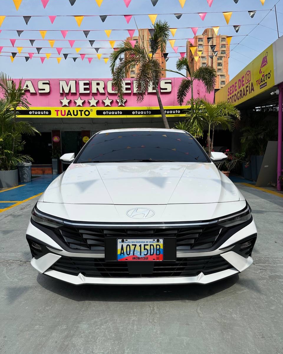 Hyundai Elantra 2025