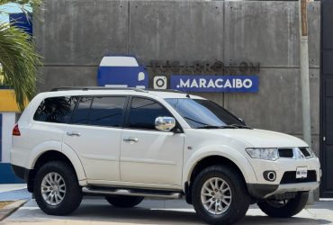 Mitsubishi Montero 2014