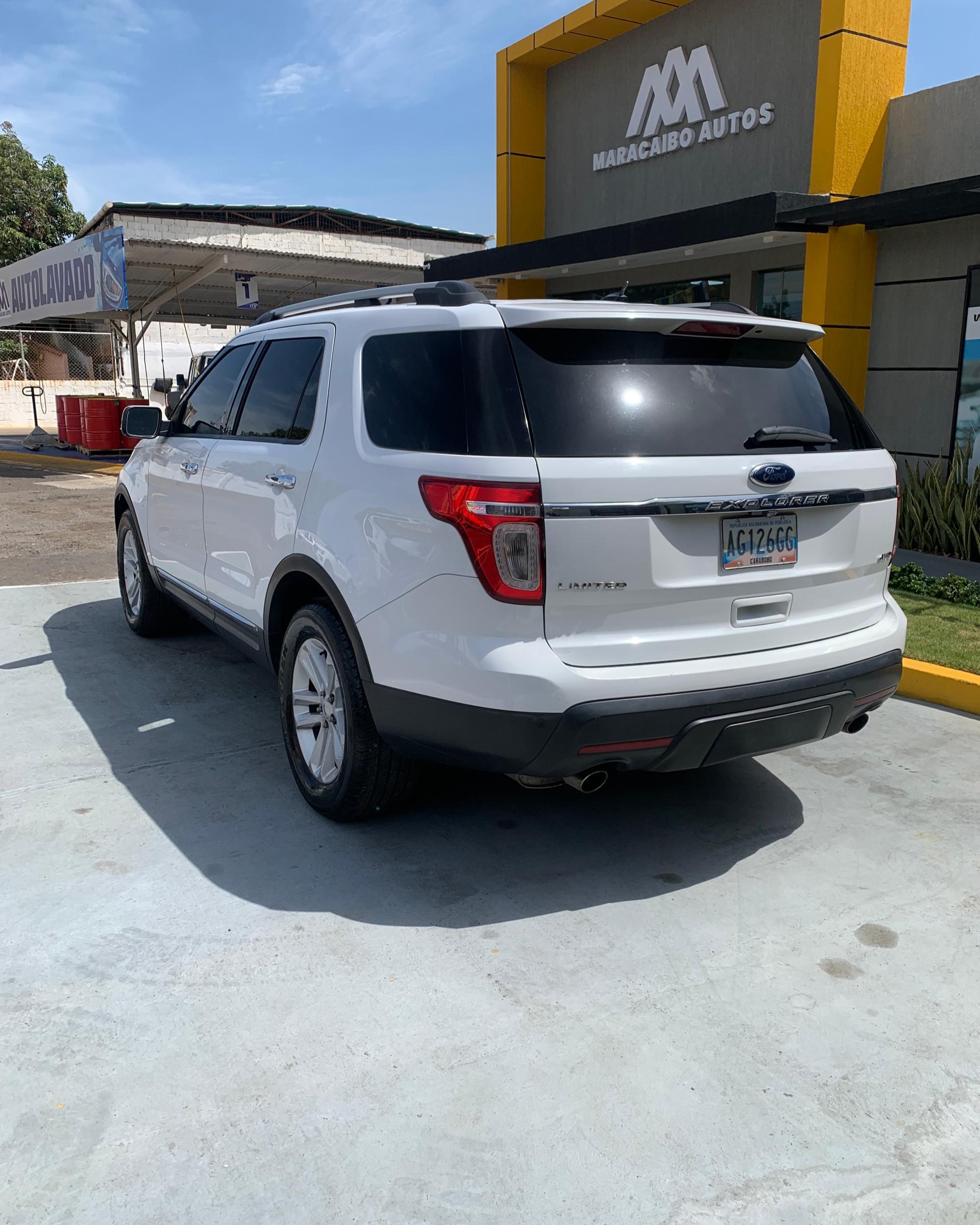 Ford Explorer Limited 2014 140 Mill km