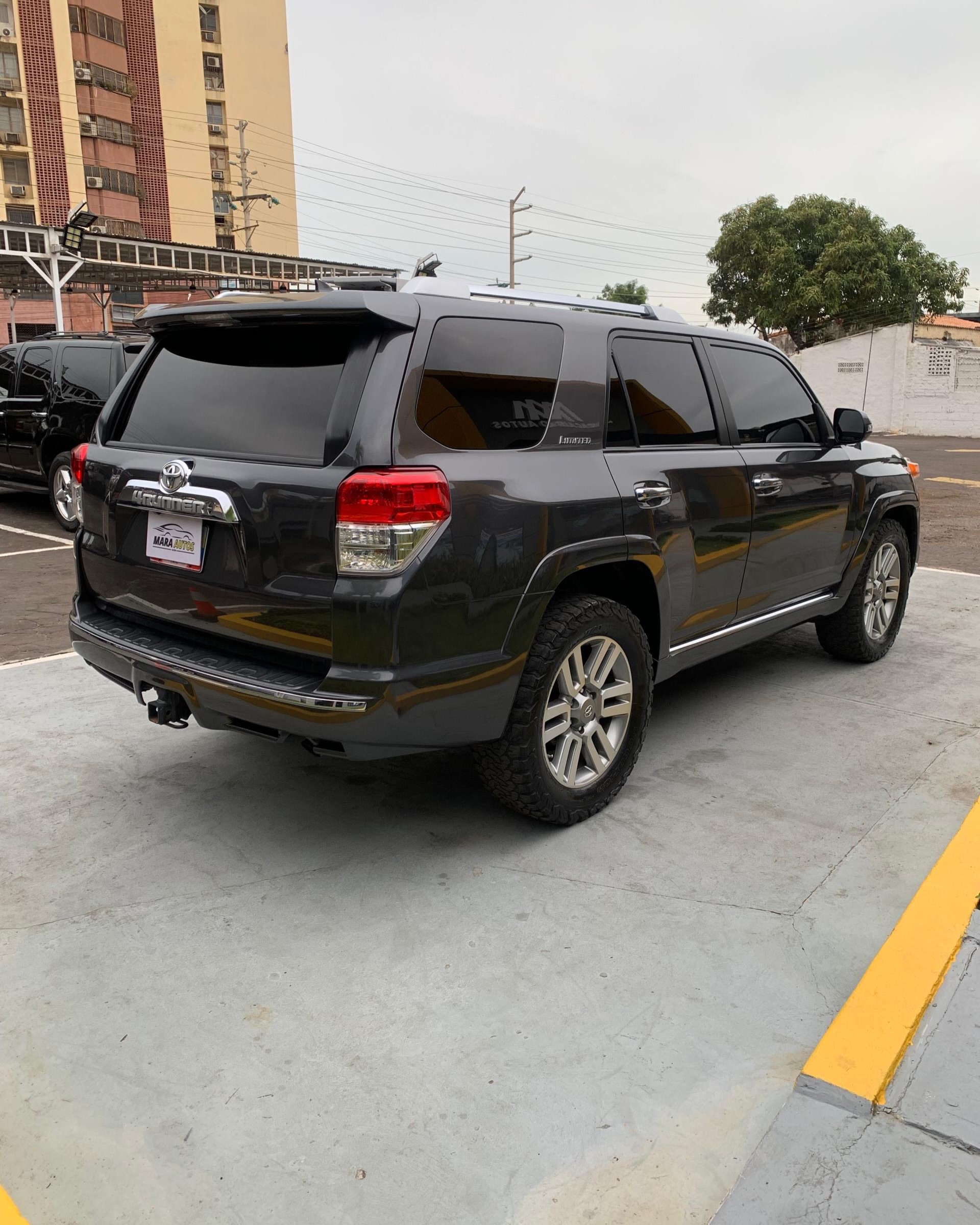 Toyota 4Runner Limited 2012