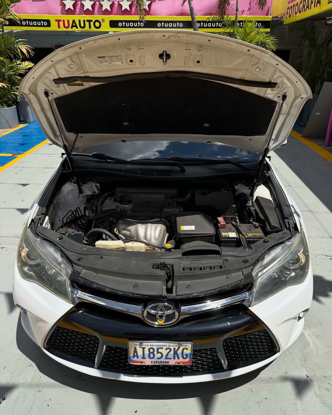 Toyota Camry 2015