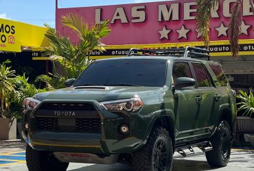 Toyota 4RUNNER SR5 2022