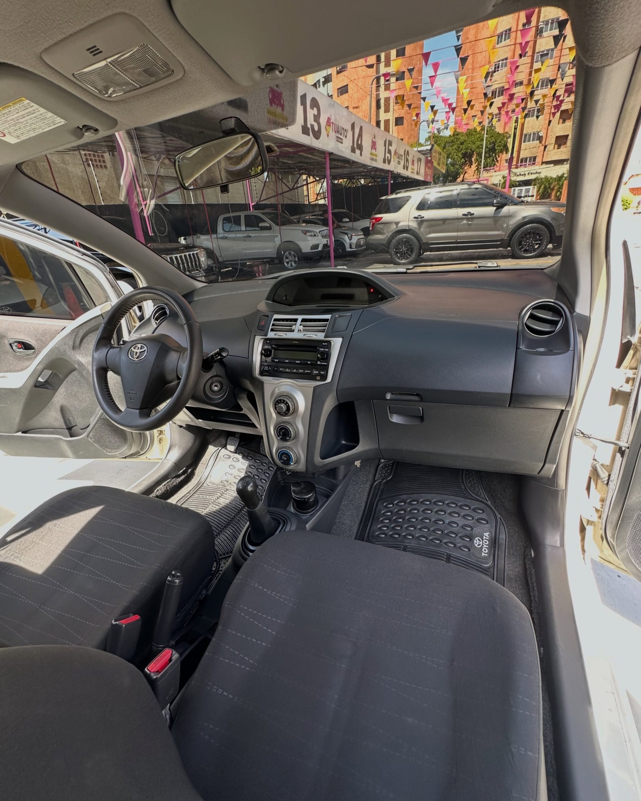 Toyota Yaris 2007 Mill 238 Km