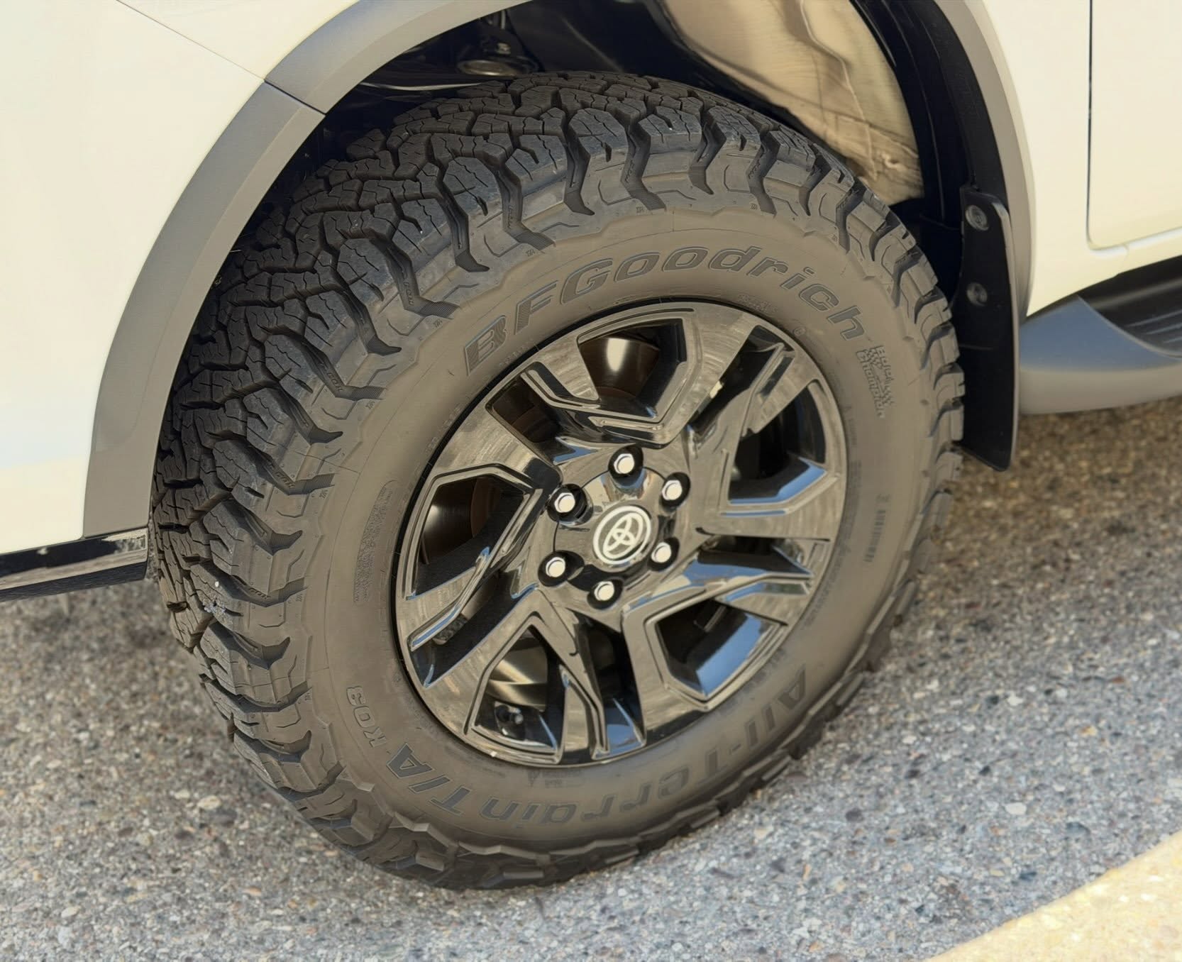 Toyota Fortuner V6 2024
