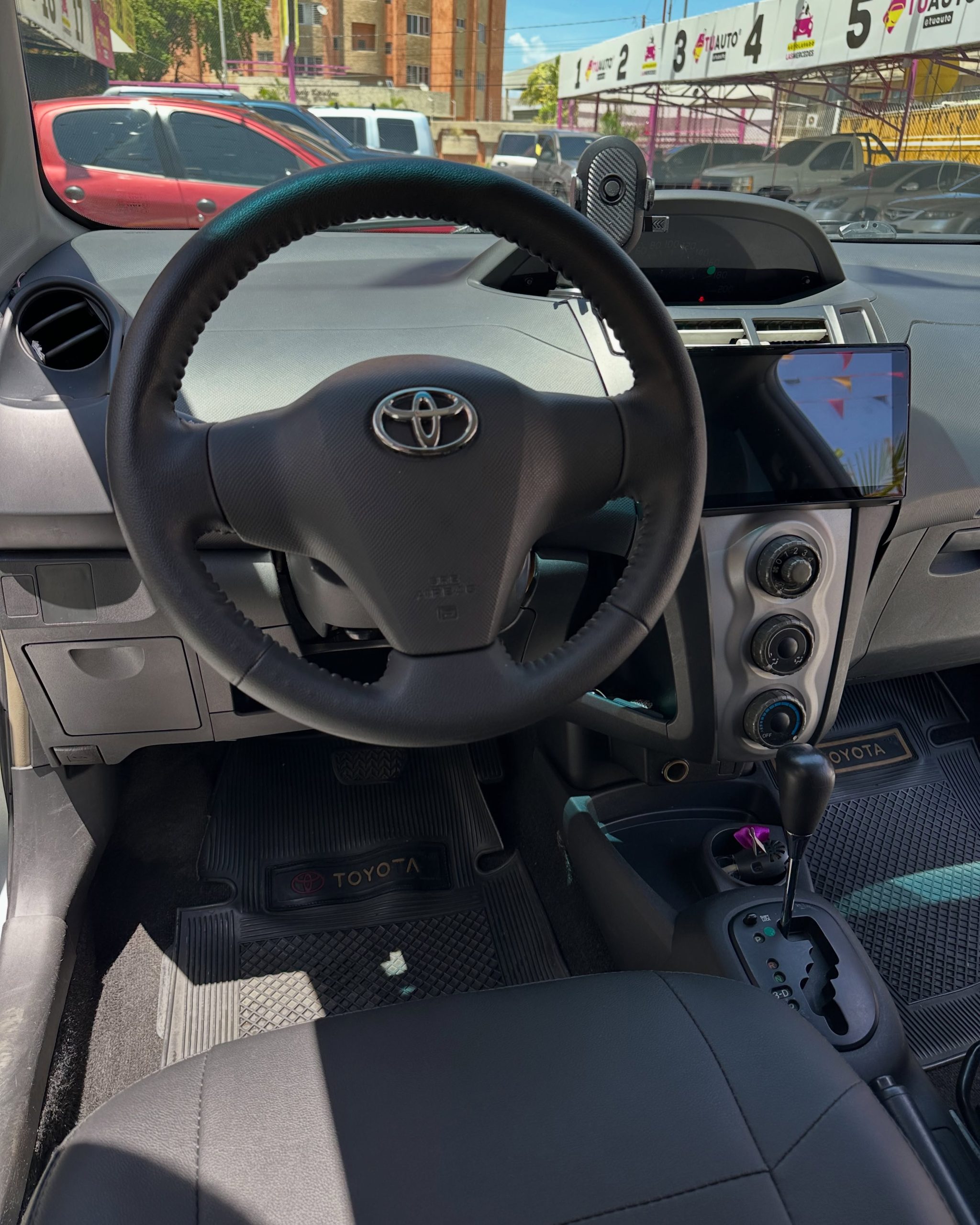 Toyota Yaris 2007  Mill 133 Km