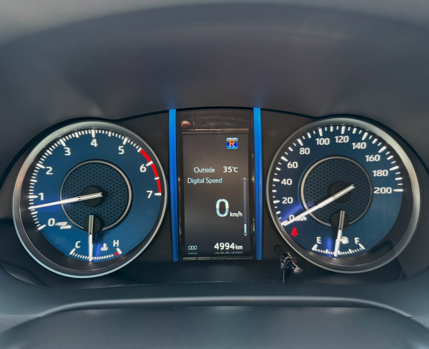 Toyota Fortuner V6 2024