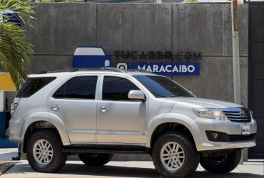 Toyota Fortuner 2016