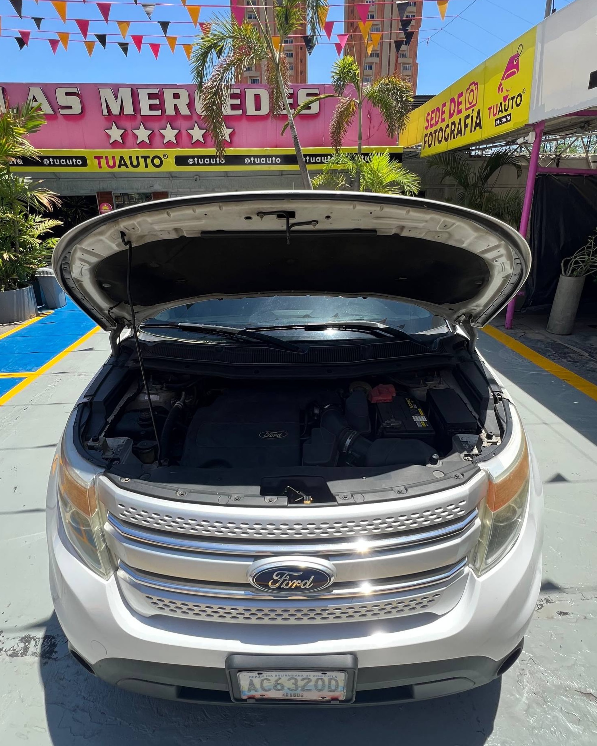 Ford Explorer Limited 2013