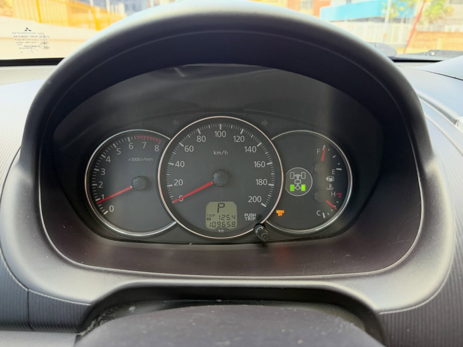 Mitsubishi Montero 2014