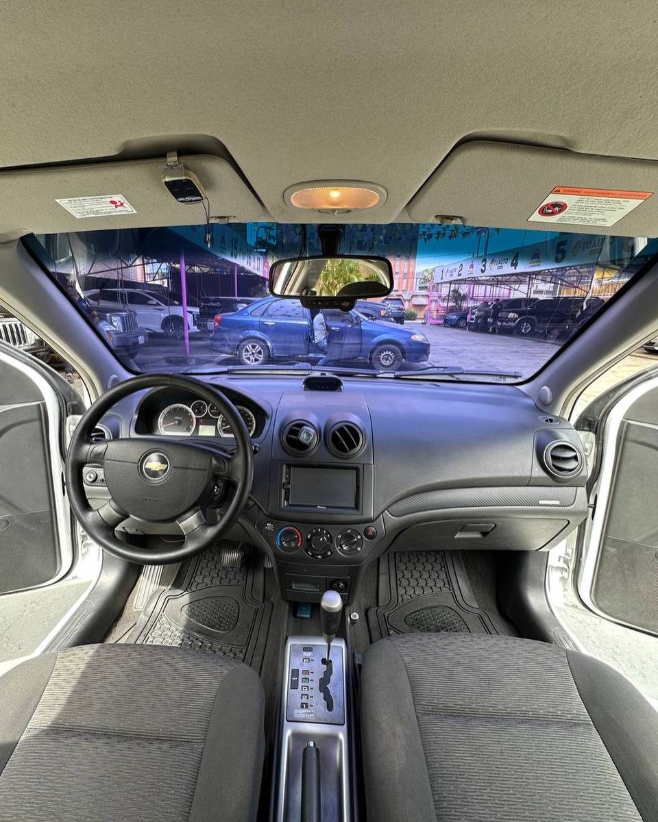 Chevrolet Aveo LT 2013