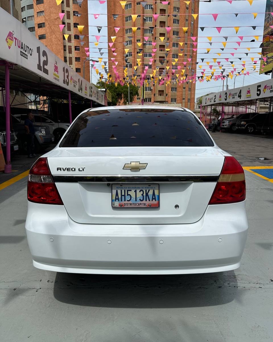 Chevrolet Aveo LT 2013