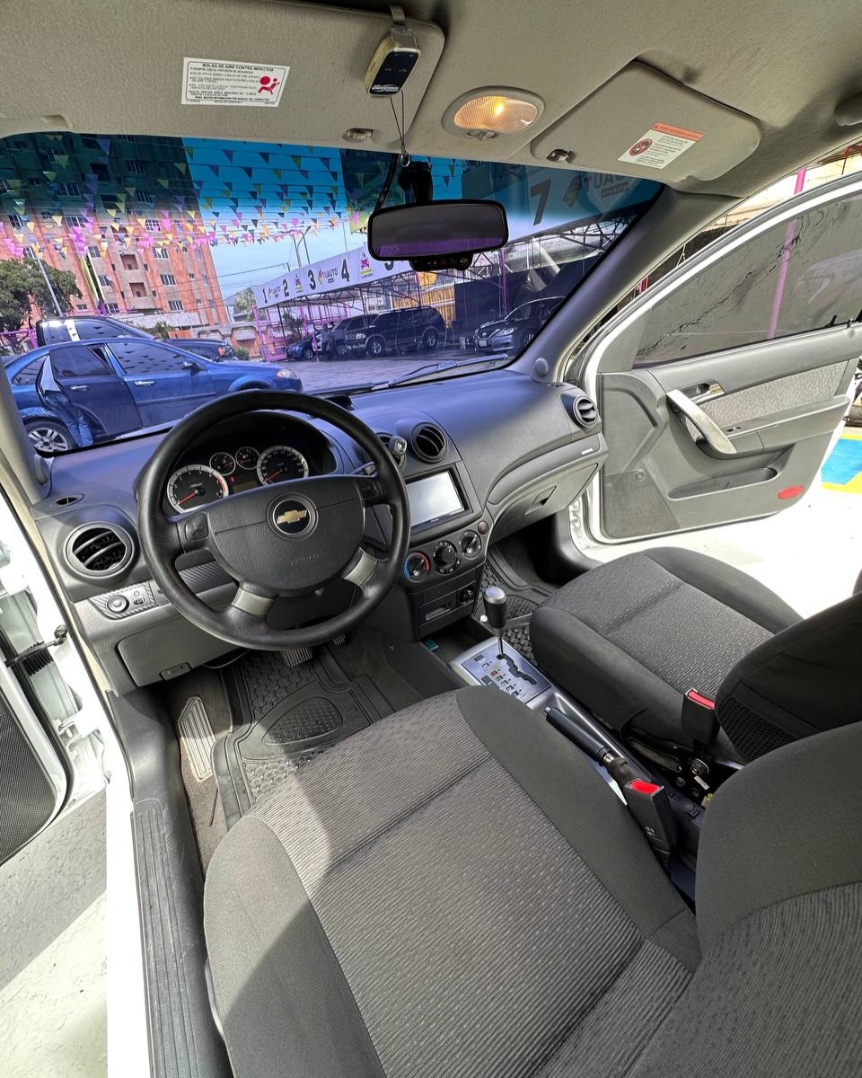 Chevrolet Aveo LT 2013