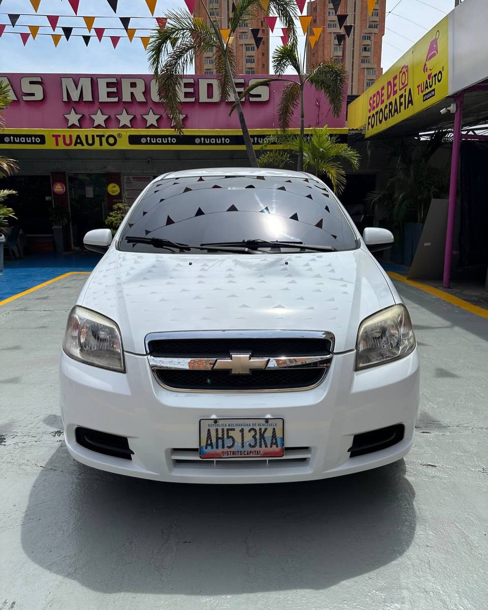 Chevrolet Aveo LT 2013
