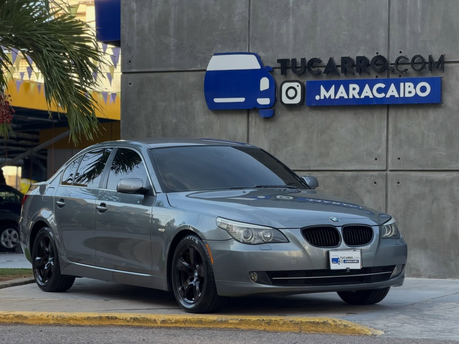 BMW 525i