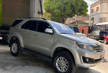 Toyota Fortuner 2013
