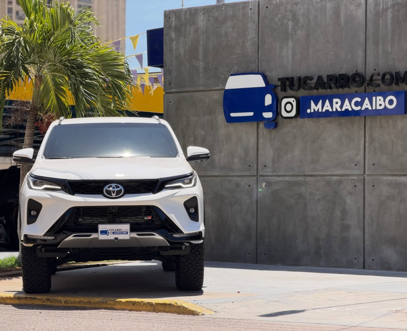 Toyota Fortuner V6 2024