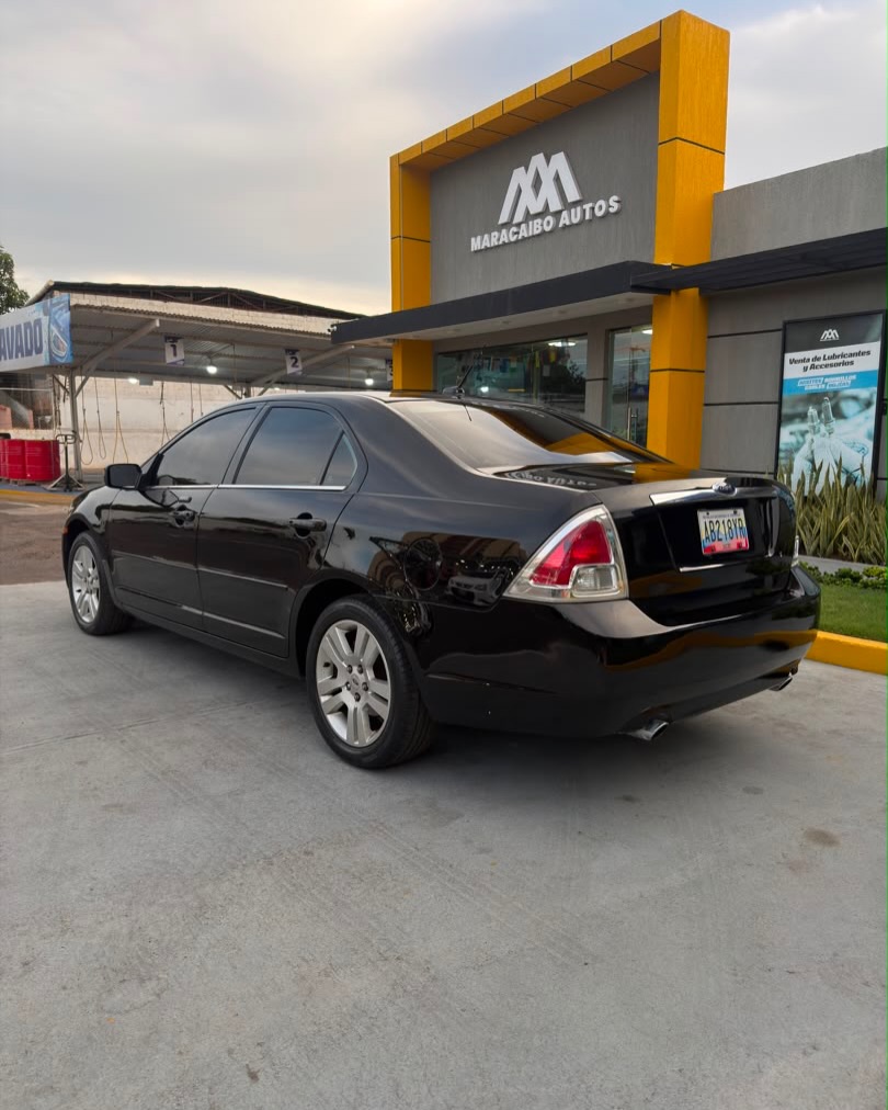 Privado: Ford Fusion