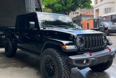 Jeep Gladiator Sport 2023