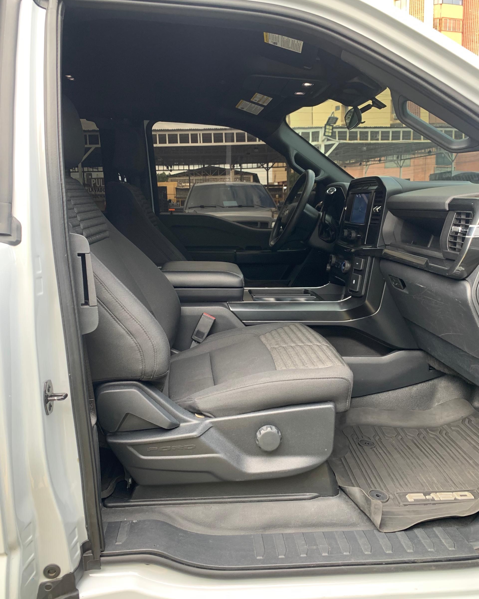 Privado: Privado: Ford F-150 sxt 2022