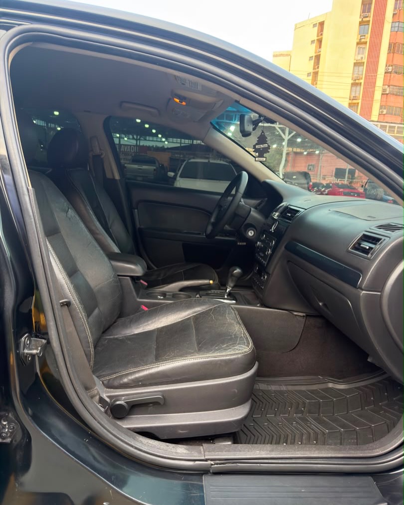 Privado: Ford Fusion