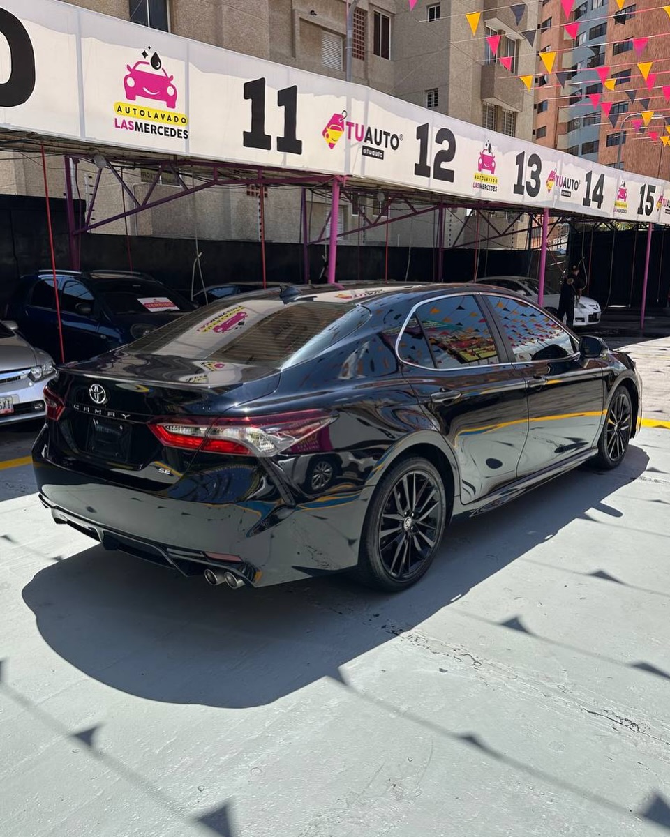 Toyota Camry Se 2023 Mill 25 Km