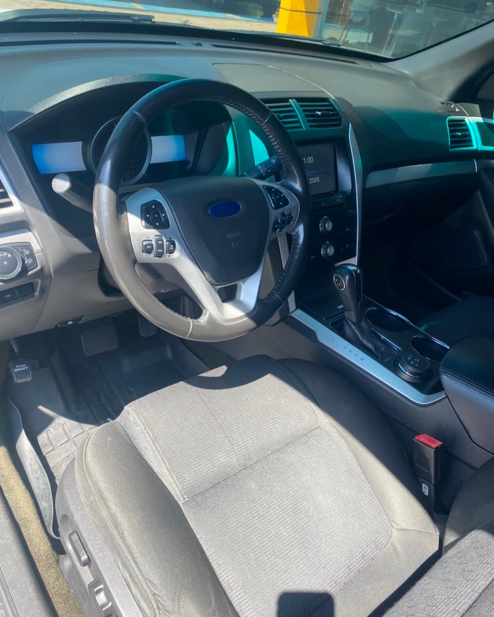 Privado: Ford Explorer 2013