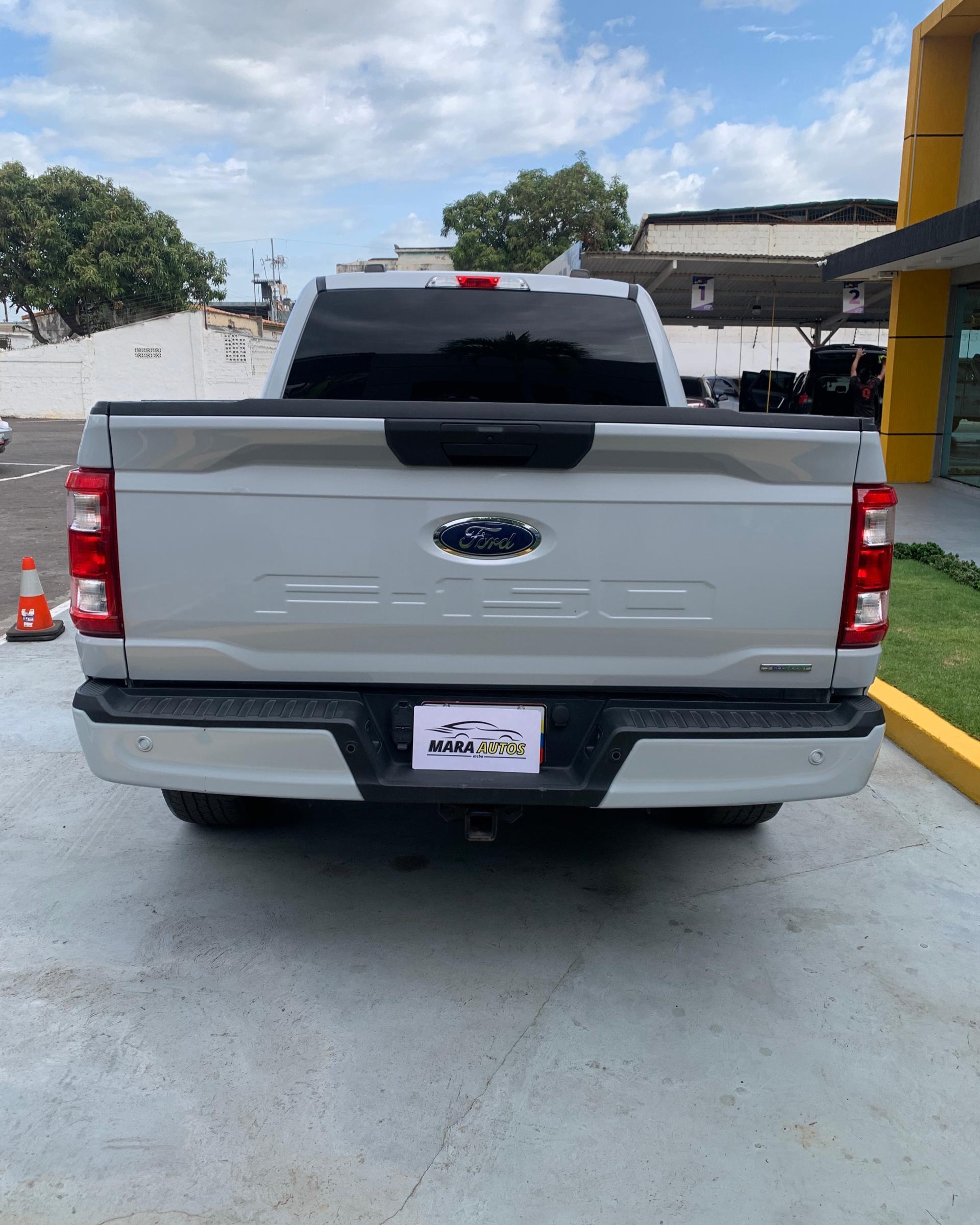 Privado: Privado: Ford F-150 sxt 2022