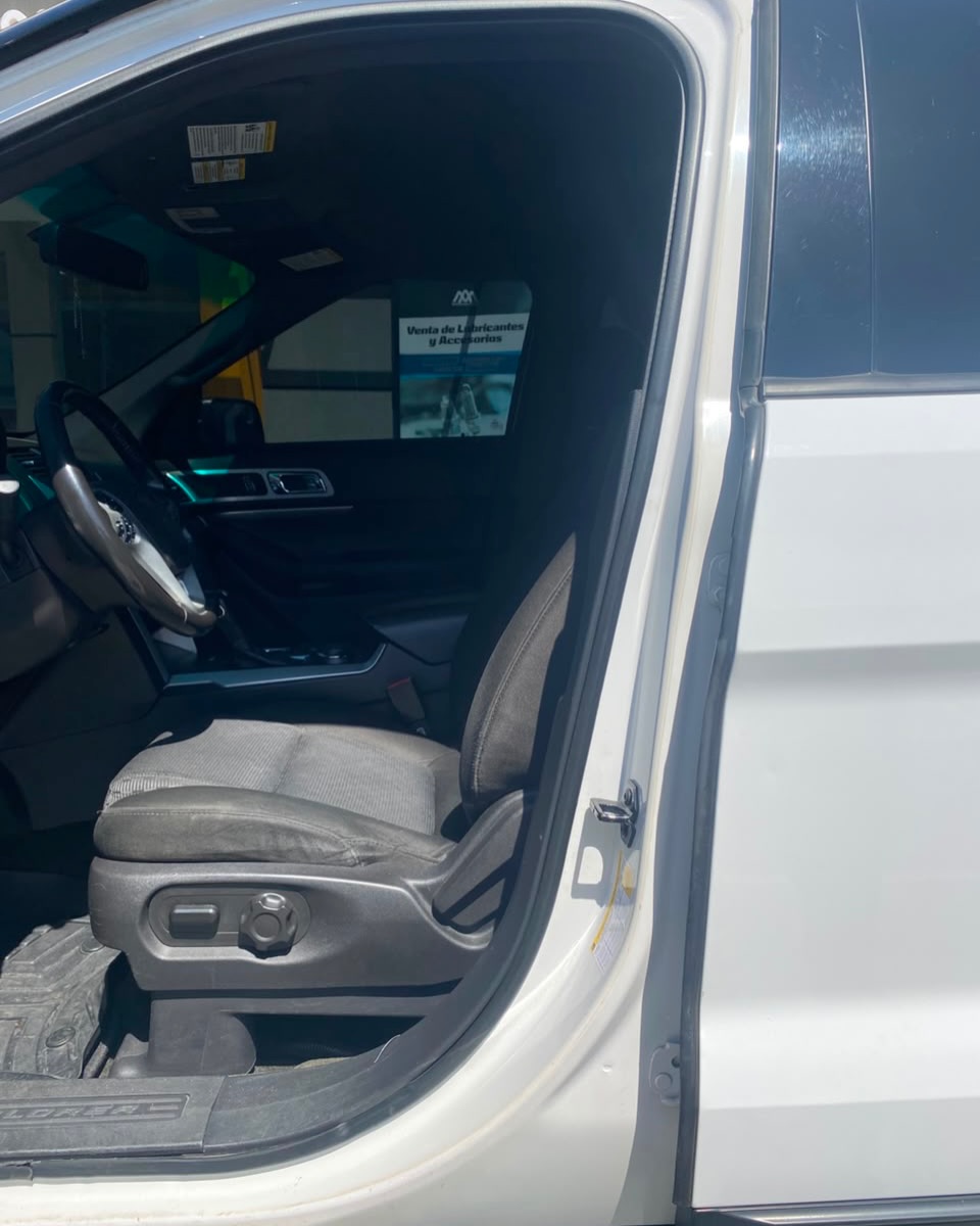Privado: Ford Explorer 2013