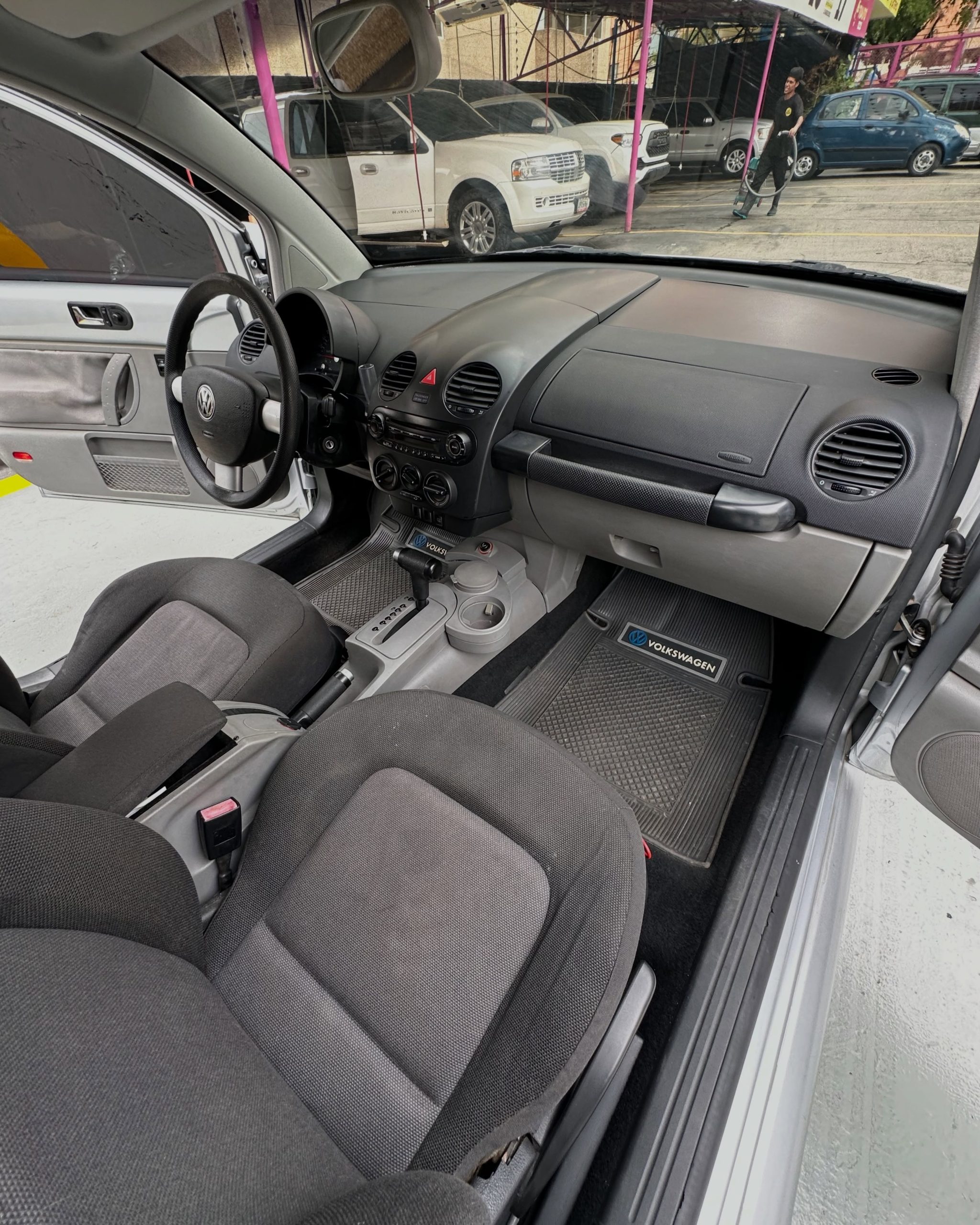 Volkswagen New Beetle 2.0 2005 Mill 36000 Km