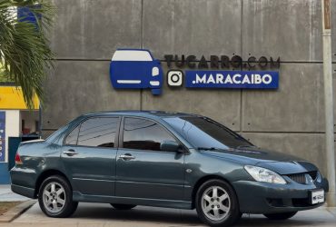 MITSUBISHI TOURING 2.0 2009