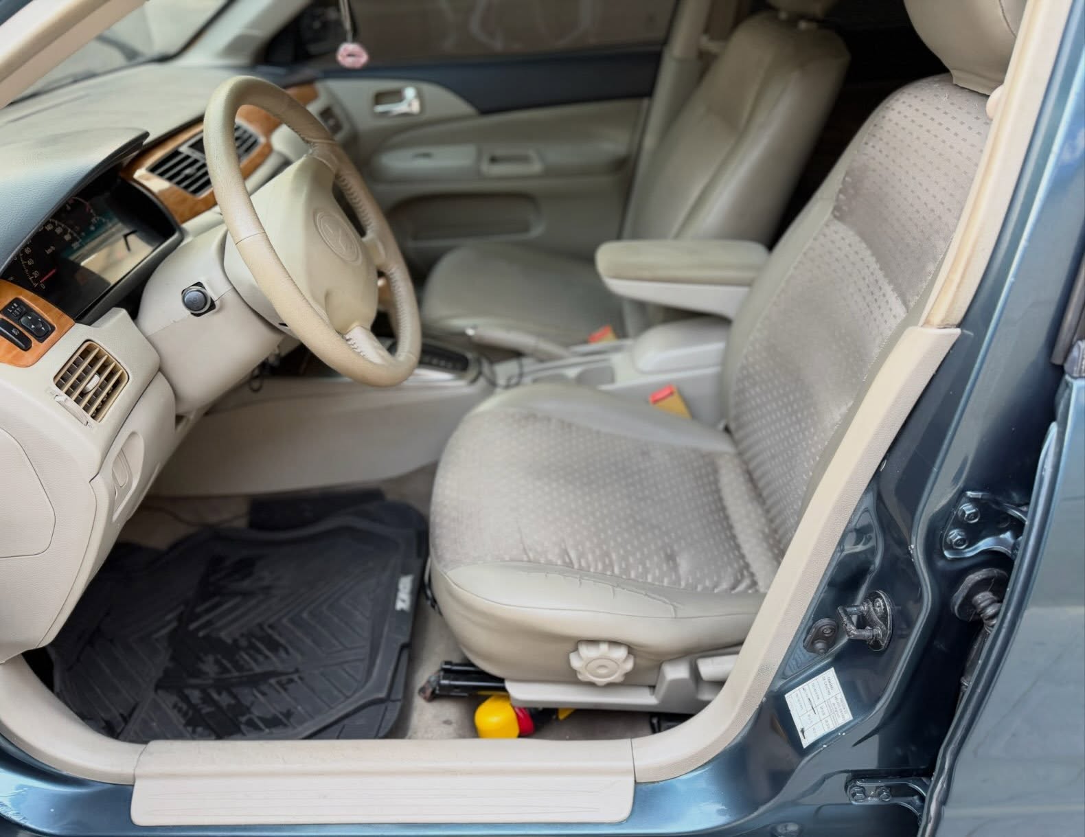 MITSUBISHI TOURING 2.0 2009