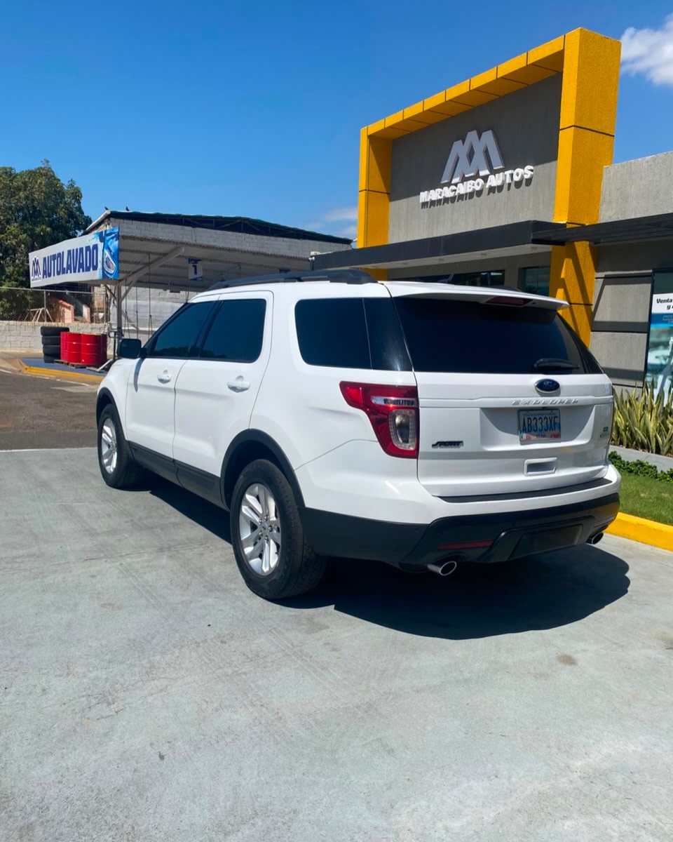 Privado: Ford Explorer 2013